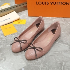 Louis Vuitton Flat Shoes